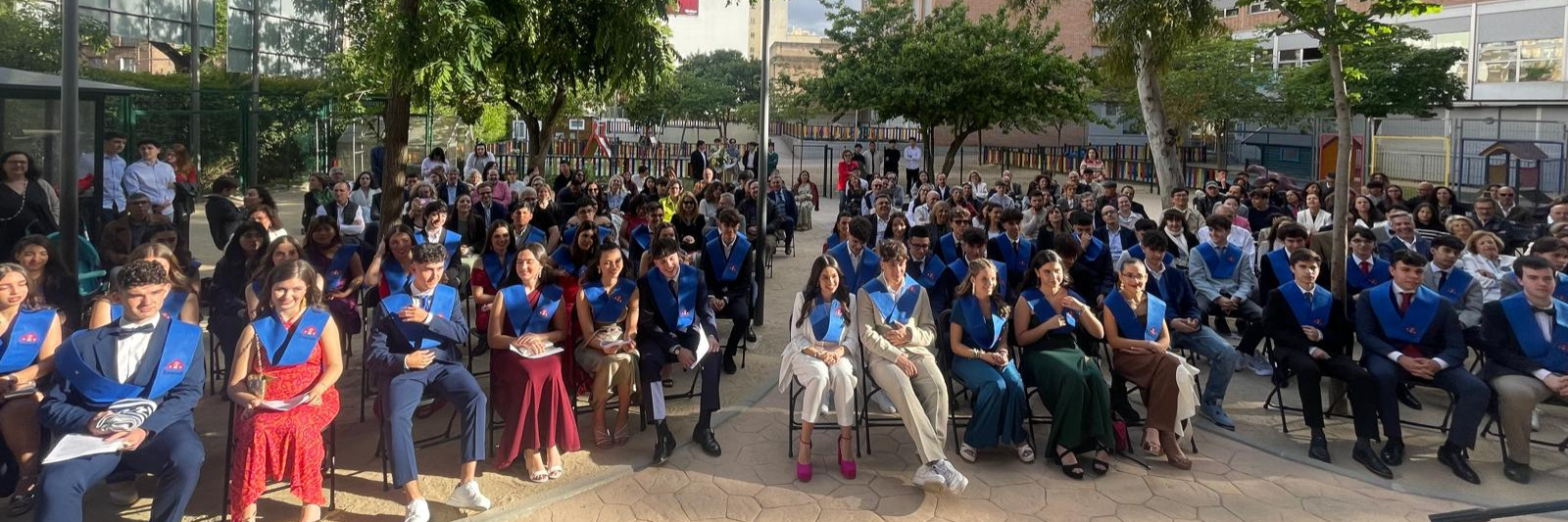 2º de Bachillerato se despide del colegio en un emotivo acto de graduación